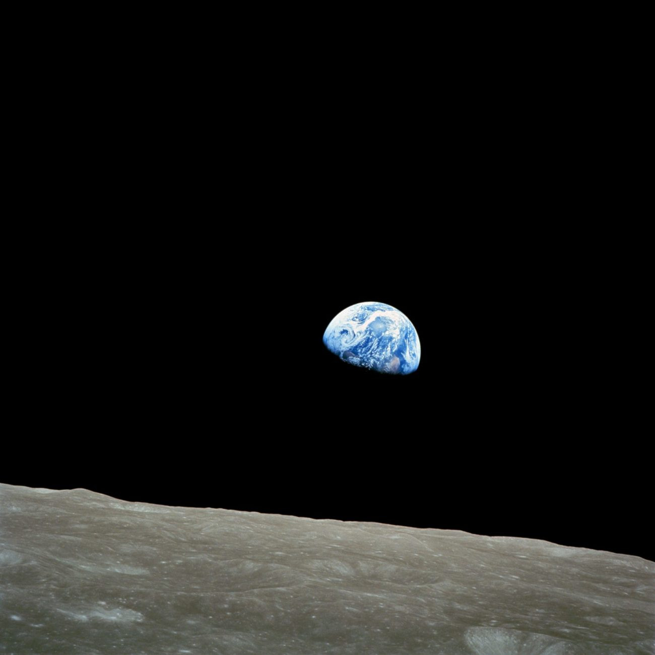 NASA-Apollo8-Dec24-Earthrise-1300x1300.jpg